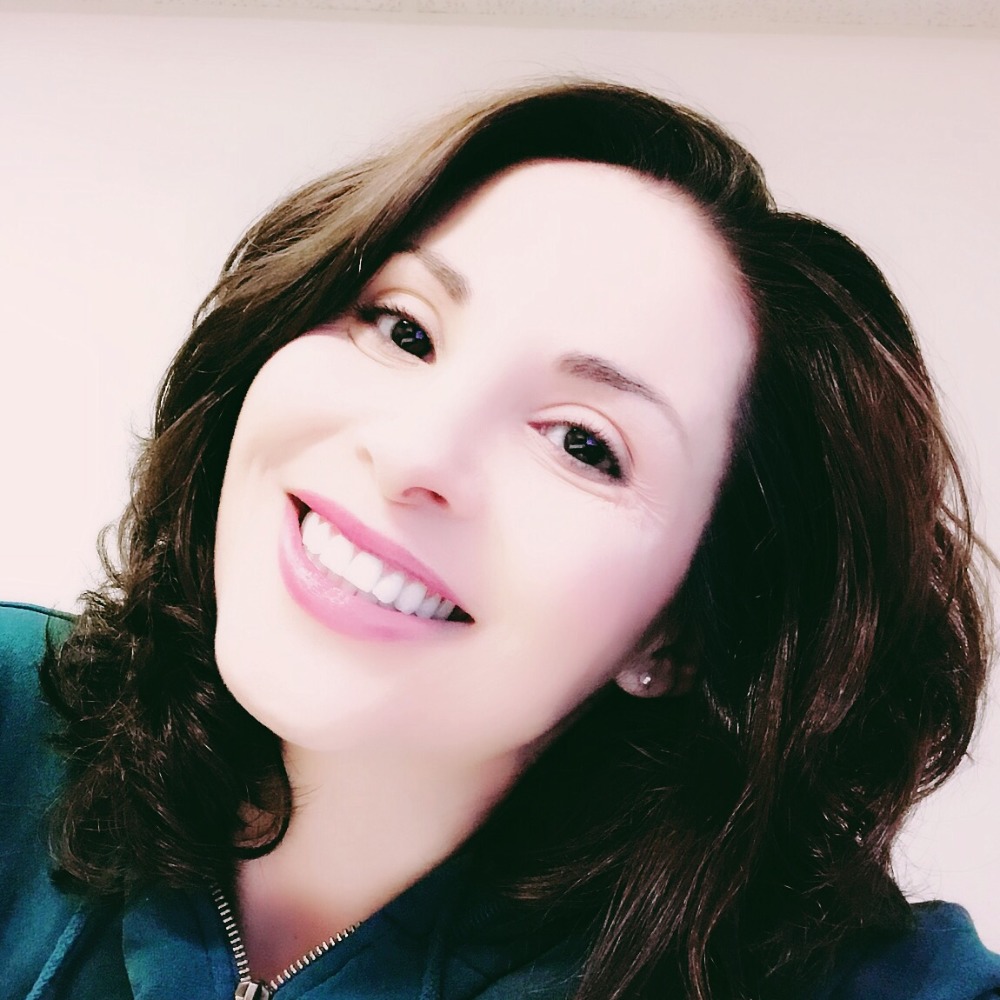 Meet your Posher, Cassandra